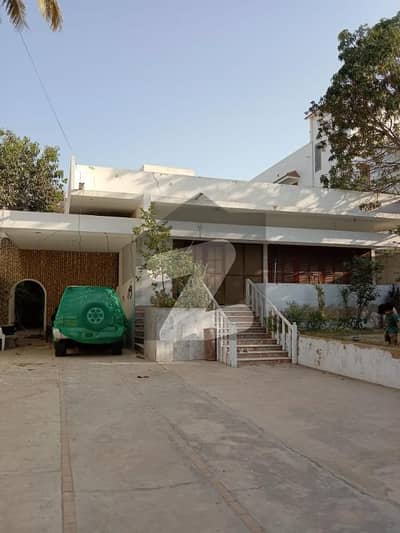 DHA PHASE-5 , 680 SQUARE YARDS OLD HOUSE FOR SALE