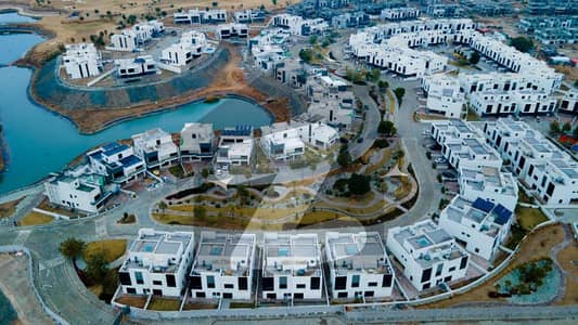 Premium Luxury 10 Marla Plot For Sale In Eighteen