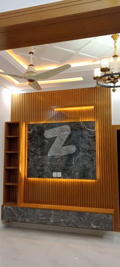 جناح گارڈنز ایف ای سی ایچ ایس,اسلام آباد میں 4 کمروں کا 5 مرلہ مکان 2.6 کروڑ میں برائے فروخت۔