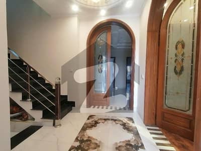 ای ایم ای سوسائٹی ۔ بلاک ای ای ایم ای سوسائٹی,لاہور میں 5 کمروں کا 1 کنال مکان 8.5 کروڑ میں برائے فروخت۔