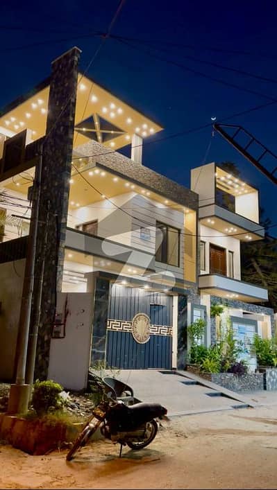 گلستانِ جوہر کراچی میں 4 کمروں کا 16 مرلہ مکان 13.0 کروڑ میں برائے فروخت۔