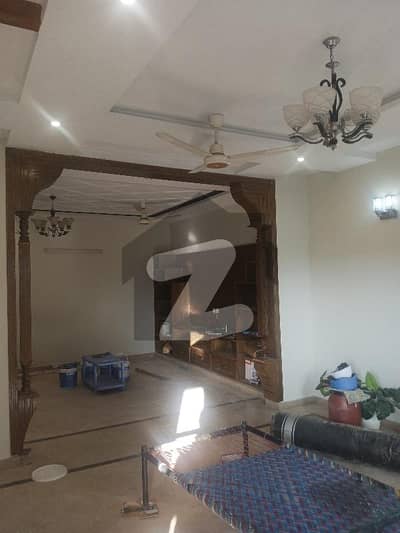 جی ۔ 13/1 جی ۔ 13,اسلام آباد میں 6 کمروں کا 10 مرلہ مکان 2.2 لاکھ میں کرایہ پر دستیاب ہے۔