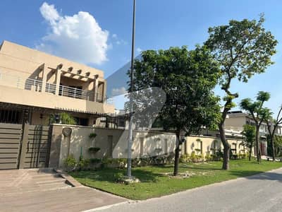 ڈی ایچ اے فیز 5 - بلاک ایچ فیز 5,ڈیفنس (ڈی ایچ اے),لاہور میں 6 کمروں کا 2 کنال مکان 18.75 کروڑ میں برائے فروخت۔ ڈی ایچ اے فیز 5 - بلاک ایچ فیز 5,ڈیفنس (ڈی ایچ اے),لاہور میں 6 کمروں کا 2 کنال مکان 18.75 کروڑ میں برائے فروخت۔