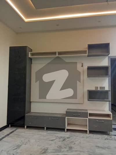 جوبلی ٹاؤن ۔ بلاک بی جوبلی ٹاؤن,لاہور میں 5 کمروں کا 10 مرلہ مکان 1.4 لاکھ میں کرایہ پر دستیاب ہے۔