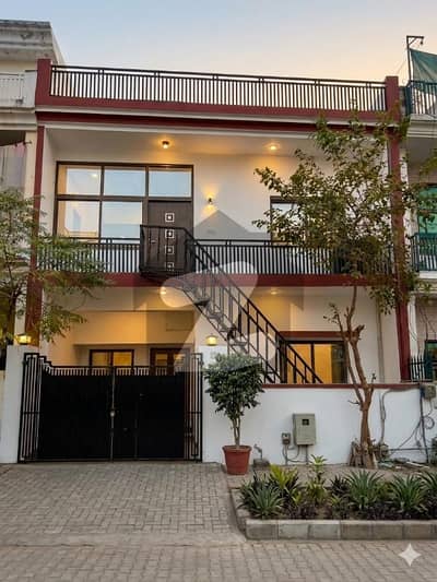 25x50 Livable Investor Price House Available for Sale