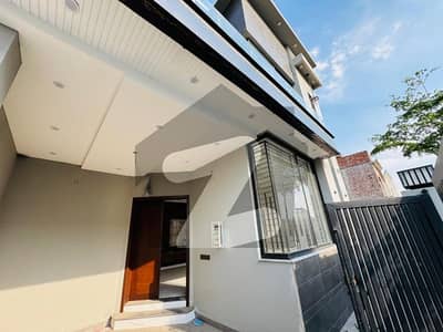 رئیل پام سٹی ایمن آباد موڑ,گوجرانوالہ میں 4 کمروں کا 5 مرلہ مکان 1.72 کروڑ میں برائے فروخت۔