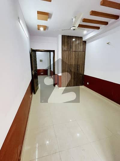 ایم پی سی ایچ ایس ۔ بلاک بی ایکسٹینشن 1 ایم پی سی ایچ ایس ۔ ملٹی گارڈنز,بی ۔ 17,اسلام آباد میں 2 کمروں کا 3 مرلہ فلیٹ 57.0 لاکھ میں برائے فروخت۔