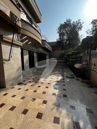 ڈی ایچ اے فیز 3 ڈیفنس (ڈی ایچ اے),لاہور میں 5 کمروں کا 1 کنال مکان 6.42 کروڑ میں برائے فروخت۔ ڈی ایچ اے فیز 3 ڈیفنس (ڈی ایچ اے),لاہور میں 5 کمروں کا 1 کنال مکان 6.42 کروڑ میں برائے فروخت۔