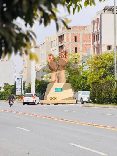 بحریہ آرچرڈ فیز 1 ۔ ایسٹزن بحریہ آرچرڈ فیز 1,بحریہ آرچرڈ,لاہور میں 4 مرلہ کمرشل پلاٹ 2.6 کروڑ میں برائے فروخت۔