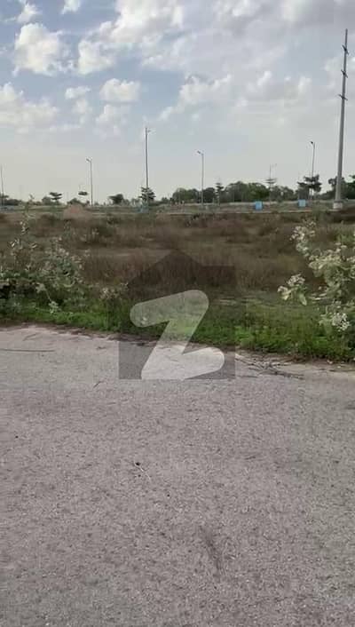 ONE KANAL PLOT NEAR OVAL COMPLEX