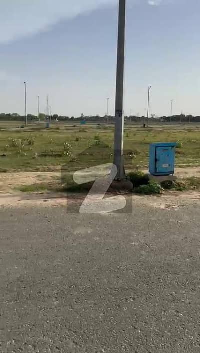 ڈی ایچ اے فیز9 پریزم - بلاک ایف ڈی ایچ اے فیز9 پریزم,ڈی ایچ اے ڈیفینس,لاہور میں 1 کنال رہائشی پلاٹ 2.7 کروڑ میں برائے فروخت۔ ڈی ایچ اے فیز9 پریزم - بلاک ایف ڈی ایچ اے فیز9 پریزم,ڈی ایچ اے ڈیفینس,لاہور میں 1 کنال رہائشی پلاٹ 2.7 کروڑ میں برائے فروخت۔