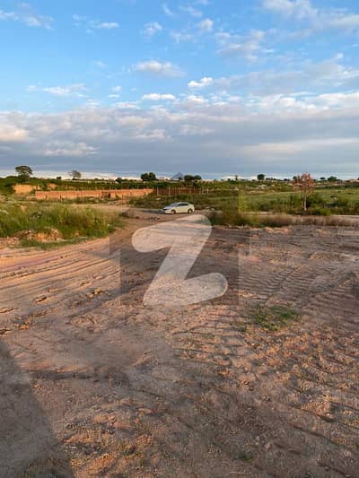 گلبرگ گرینز ۔ بلاک بی گلبرگ گرینز,گلبرگ,اسلام آباد میں 4 کنال رہائشی پلاٹ 6.5 کروڑ میں برائے فروخت۔