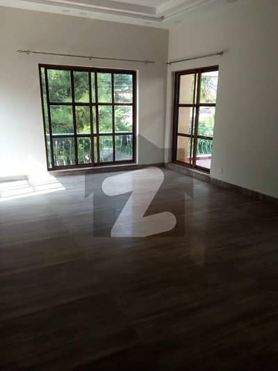 1 Kanal House For Rent In Gulberg for Residence or Office Use