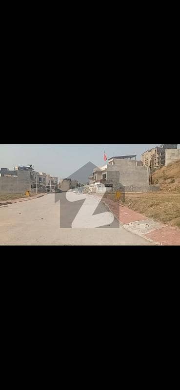 بحریہ ٹاؤن فیز 8 ۔ بلاک آئی بحریہ ٹاؤن فیز 8,بحریہ ٹاؤن راولپنڈی,راولپنڈی میں 9 مرلہ رہائشی پلاٹ 1.15 کروڑ میں برائے فروخت۔