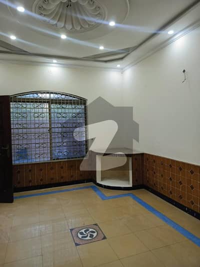 جوہر ٹاؤن فیز 1 - بلاک ایف جوہر ٹاؤن فیز 1,جوہر ٹاؤن,لاہور میں 4 کمروں کا 8 مرلہ مکان 1.45 لاکھ میں کرایہ پر دستیاب ہے۔