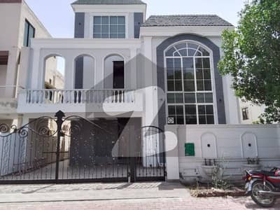 I RENTOUT 10MARLA BRAND NEW HOUSE IN BAHRIA ORCHARD LAHORE