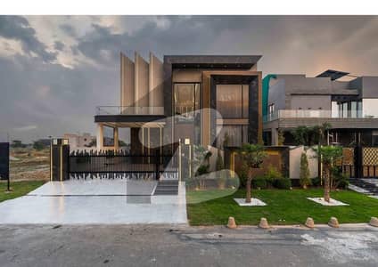 ڈی ایچ اے فیز 5 ڈیفنس (ڈی ایچ اے),لاہور میں 5 کمروں کا 1 کنال مکان 7.75 کروڑ میں برائے فروخت۔