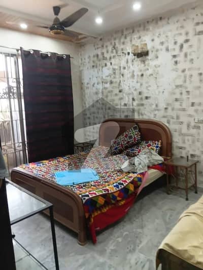 فارمانئیٹس ہاؤسنگ سکیم ۔ بلاک این فارمانئیٹس ہاؤسنگ سکیم,لاہور میں 3 کمروں کا 5 مرلہ بالائی پورشن 45.0 ہزار میں کرایہ پر دستیاب ہے۔ فارمانئیٹس ہاؤسنگ سکیم ۔ بلاک این فارمانئیٹس ہاؤسنگ سکیم,لاہور میں 3 کمروں کا 5 مرلہ بالائی پورشن 45.0 ہزار میں کرایہ پر دستیاب ہے۔