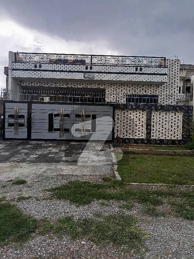 گلشنِِ صحت 1 ای ۔ 18,اسلام آباد میں 2 کمروں کا 7 مرلہ مکان 1.65 کروڑ میں برائے فروخت۔