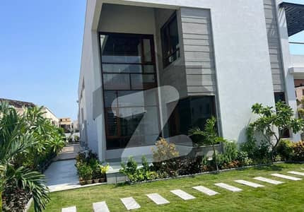 ڈی ایچ اے فیز 8 ڈی ایچ اے ڈیفینس,کراچی میں 6 کمروں کا 2 کنال مکان 46.0 کروڑ میں برائے فروخت۔