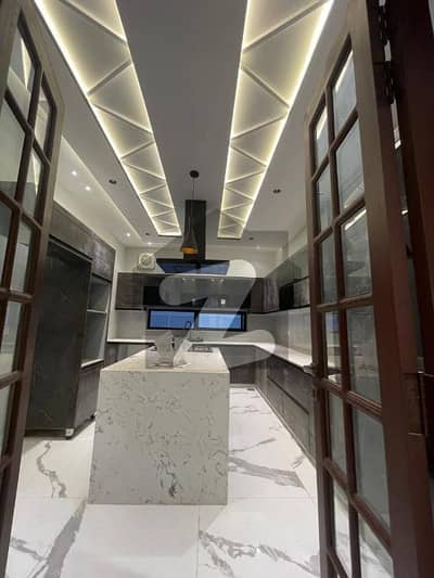 ڈی ایچ اے فیز 4 ڈیفنس (ڈی ایچ اے),لاہور میں 3 کمروں کا 1 کنال مکان 1.2 لاکھ میں کرایہ پر دستیاب ہے۔