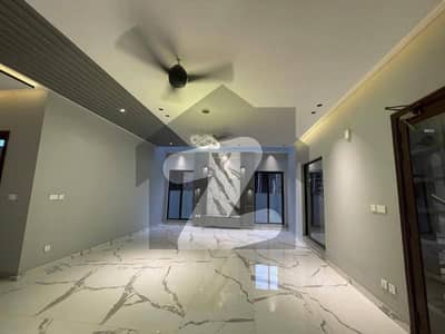 ڈی ایچ اے فیز 5 ڈیفنس (ڈی ایچ اے),لاہور میں 3 کمروں کا 1 کنال بالائی پورشن 1.0 لاکھ میں کرایہ پر دستیاب ہے۔