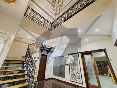 10 marla luxury furnished house for rent in bahria town Lahore