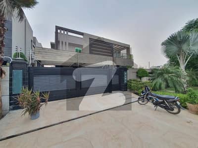 ONE KANAL LUXURY MODERN DESIGN HOUSE In DHA Phase 06 Hot Location