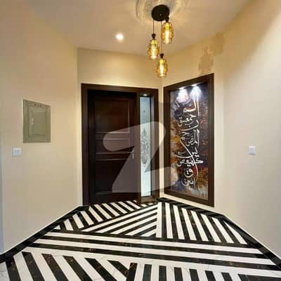 بحریہ ٹاؤن ٹیولپ بلاک بحریہ ٹاؤن سیکٹر سی,بحریہ ٹاؤن,لاہور میں 3 کمروں کا 10 مرلہ بالائی پورشن 65.0 ہزار میں کرایہ پر دستیاب ہے۔ بحریہ ٹاؤن ٹیولپ بلاک بحریہ ٹاؤن سیکٹر سی,بحریہ ٹاؤن,لاہور میں 3 کمروں کا 10 مرلہ بالائی پورشن 65.0 ہزار میں کرایہ پر دستیاب ہے۔