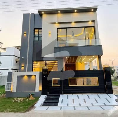 پارک ویو سٹی لاہور میں 3 کمروں کا 5 مرلہ مکان 1.35 کروڑ میں برائے فروخت۔