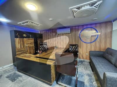 جوہر ٹاؤن لاہور میں 5 مرلہ دفتر 1.4 لاکھ میں کرایہ پر دستیاب ہے۔