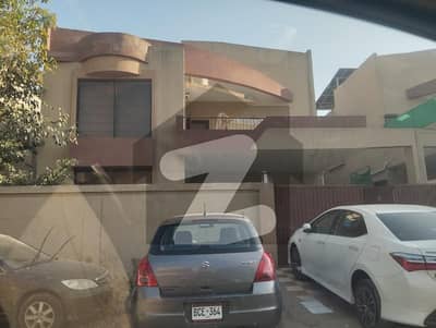 نیوی ہاؤسنگ سکیم کارساز کراچی میں 14 مرلہ مکان 15.75 کروڑ میں برائے فروخت۔