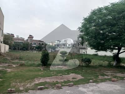 یو ای ٹی ہاؤسنگ سوسائٹی لاہور میں 2 کنال رہائشی پلاٹ 8.0 کروڑ میں برائے فروخت۔ یو ای ٹی ہاؤسنگ سوسائٹی لاہور میں 2 کنال رہائشی پلاٹ 8.0 کروڑ میں برائے فروخت۔