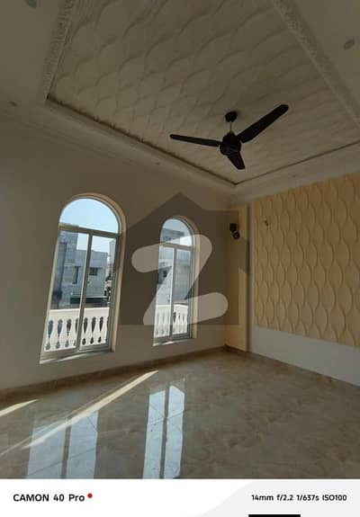 پیراگون سٹی لاہور میں 3 کمروں کا 5 مرلہ مکان 90.0 ہزار میں کرایہ پر دستیاب ہے۔