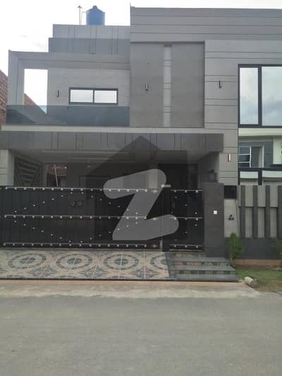 فارمانئیٹس ہاؤسنگ سکیم لاہور میں 5 کمروں کا 10 مرلہ مکان 4.35 کروڑ میں برائے فروخت۔ فارمانئیٹس ہاؤسنگ سکیم لاہور میں 5 کمروں کا 10 مرلہ مکان 4.35 کروڑ میں برائے فروخت۔