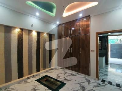 Gorgeous 10 Marla Upper Portion For Rent Available In Gulshan-E-Ravi - Block B
