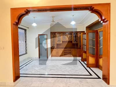 G-11/3 One Kanal Upper Floor For Rent