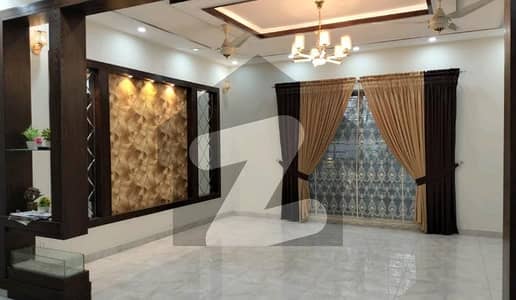 10 Marla House In Bahria Town Of Lahore Is Available For rent