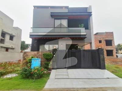 Prime Location House In DHA 11 Rahbar Sector 2 Extension - Block M For sale