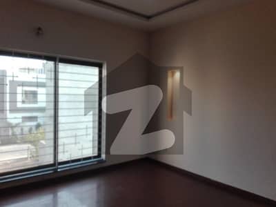 پنجاب یونیورسٹی سوسائٹی فیز 2 پنجاب یونیورسٹی ایمپلائیز سوسائٹی,لاہور میں 3 کمروں کا 10 مرلہ بالائی پورشن 75.0 ہزار میں کرایہ پر دستیاب ہے۔