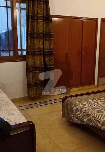 گلستانِِ جوہر ۔ بلاک 4 گلستانِ جوہر,کراچی میں 6 کمروں کا 10 مرلہ مکان 5.75 کروڑ میں برائے فروخت۔