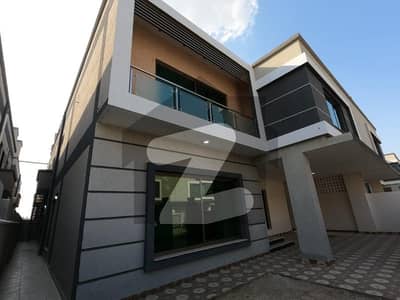 Spacious House Is Available In Askari 5 - Sector J For sale Spacious House Is Available In Askari 5 - Sector J For sale