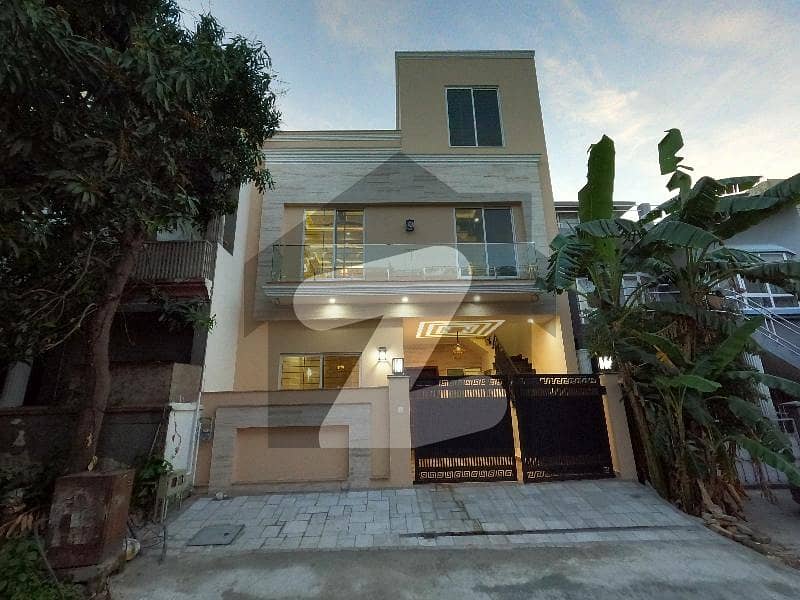 5 Marla Brand New House Available For Sale 5 Marla Brand New House Available For Sale