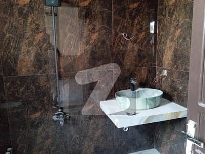 ڈی ایچ اے فیز 7 ایکسٹینشن ڈی ایچ اے ڈیفینس,کراچی میں 3 کمروں کا 1 کنال مکان 3.75 لاکھ میں کرایہ پر دستیاب ہے۔