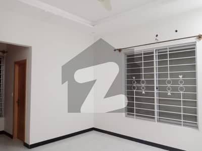 جی ۔ 13 اسلام آباد میں 1 کنال مکان 6.0 لاکھ میں کرایہ پر دستیاب ہے۔