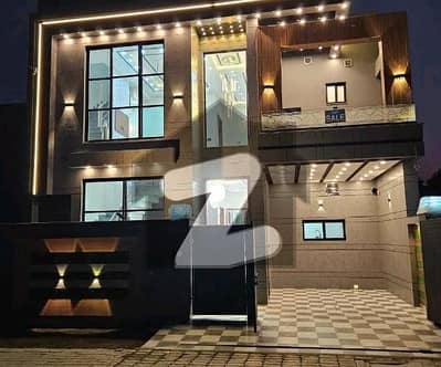 بحریہ آرچرڈ فیز 1 ۔ ایسٹزن بحریہ آرچرڈ فیز 1,بحریہ آرچرڈ,لاہور میں 4 کمروں کا 5 مرلہ مکان 2.35 کروڑ میں برائے فروخت۔