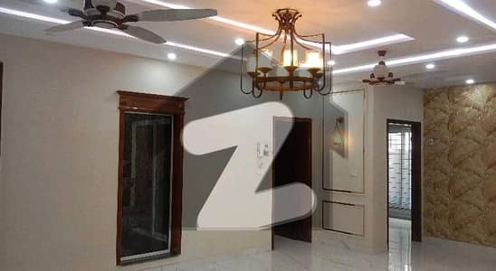 10 Marla Brand New First Entry Lower Portion Sector C Gulbhar Block Bahria Town Lahore