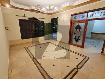 جوہر ٹاؤن فیز 2 جوہر ٹاؤن,لاہور میں 12 مرلہ دفتر 1.25 لاکھ میں کرایہ پر دستیاب ہے۔