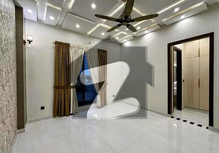 بحریہ ٹاؤن سیکٹر سی بحریہ ٹاؤن,لاہور میں 3 کمروں کا 10 مرلہ بالائی پورشن 65.0 ہزار میں کرایہ پر دستیاب ہے۔ بحریہ ٹاؤن سیکٹر سی بحریہ ٹاؤن,لاہور میں 3 کمروں کا 10 مرلہ بالائی پورشن 65.0 ہزار میں کرایہ پر دستیاب ہے۔