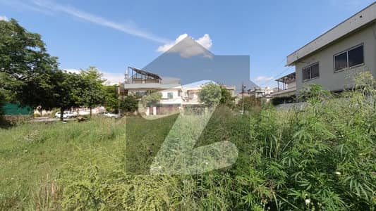 One Kanal Plot At Ideal Location For Sale